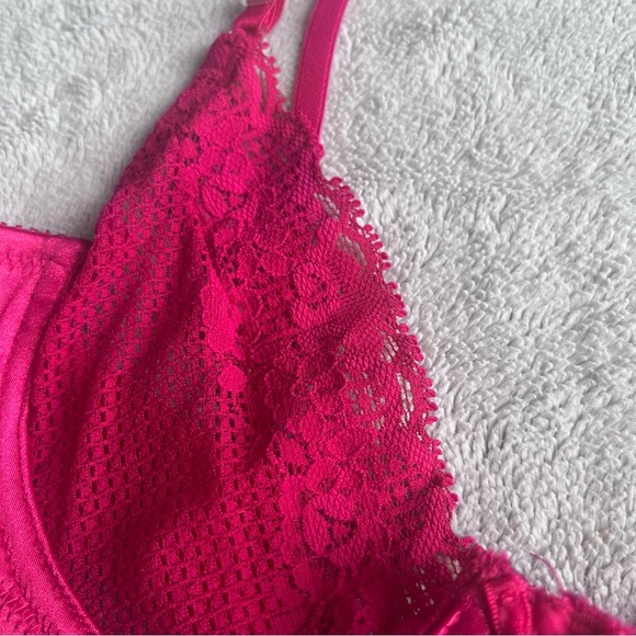 Victoria's Secret VTG 70s 80s Gold Crown Label Pink Lace Pearl Underwire Bra 34B - Picture 11 of 16